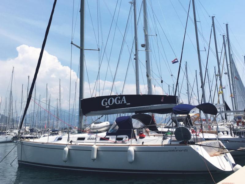 Book yachts online - sailboat - Salona 45 - Goga - rent