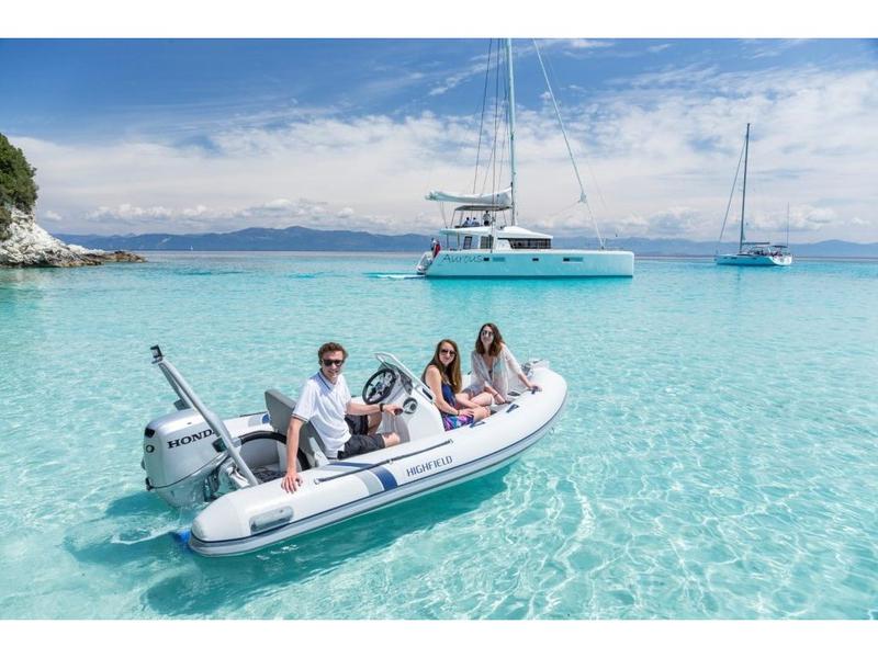 Book yachts online - motorboat - Highfield OM 390 - Highfield OM 390 - rent