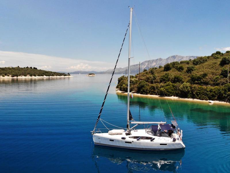 Book yachts online - sailboat - Sun Odyssey 42DS - IRENE - rent