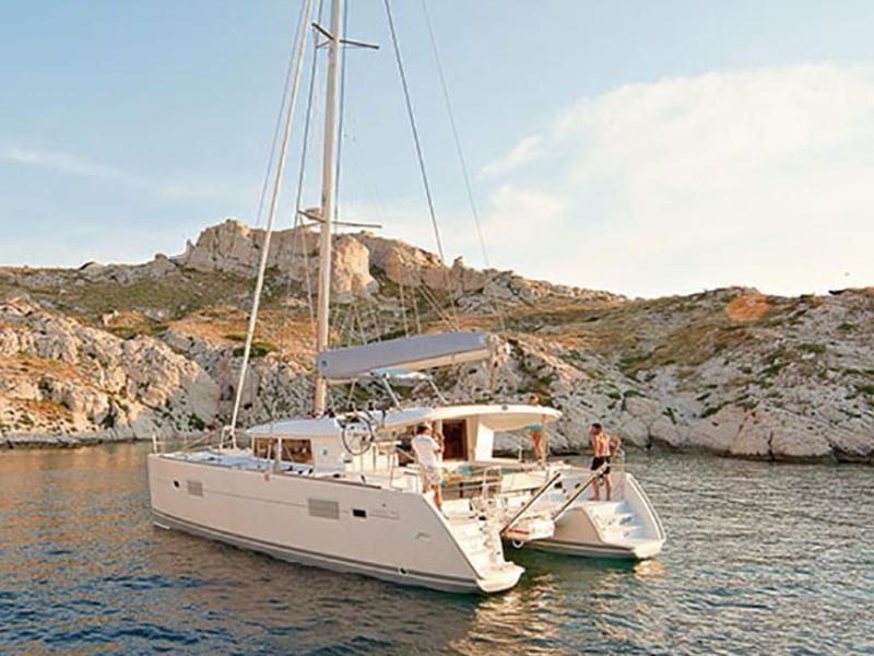 Book yachts online - catamaran - Lagoon 400 S2 - Mare Quiero - rent