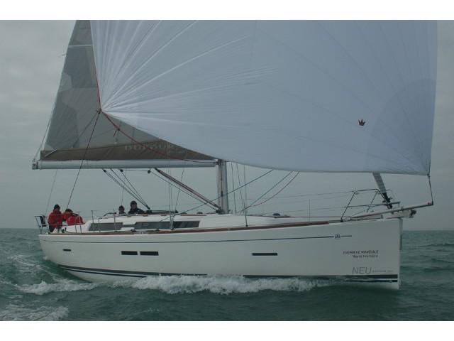 Book yachts online - sailboat - Dufour 405 Grand Large - Daphne - rent