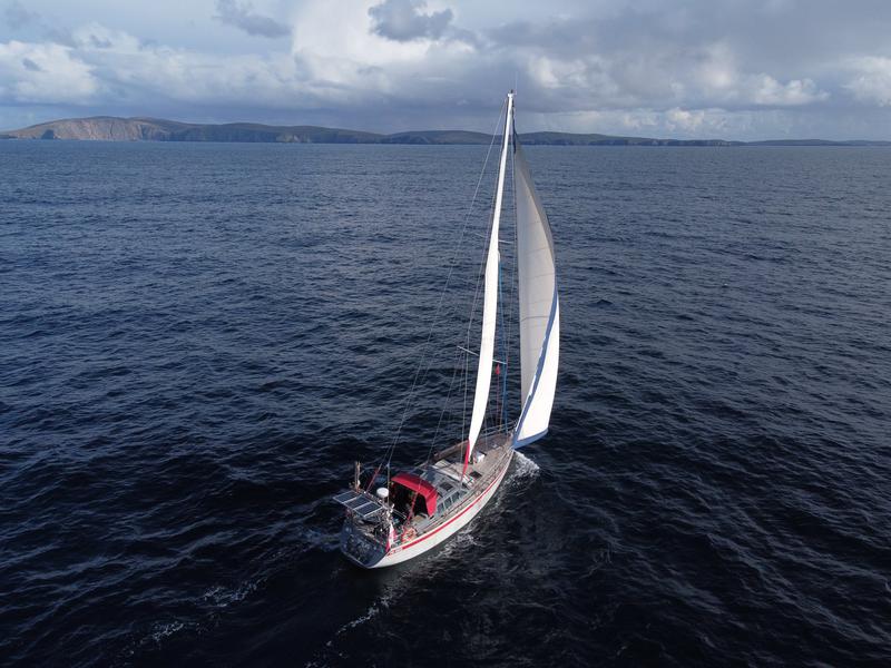 Book yachts online - sailboat - Bruce Roberts NY 46 - New York 46 - rent