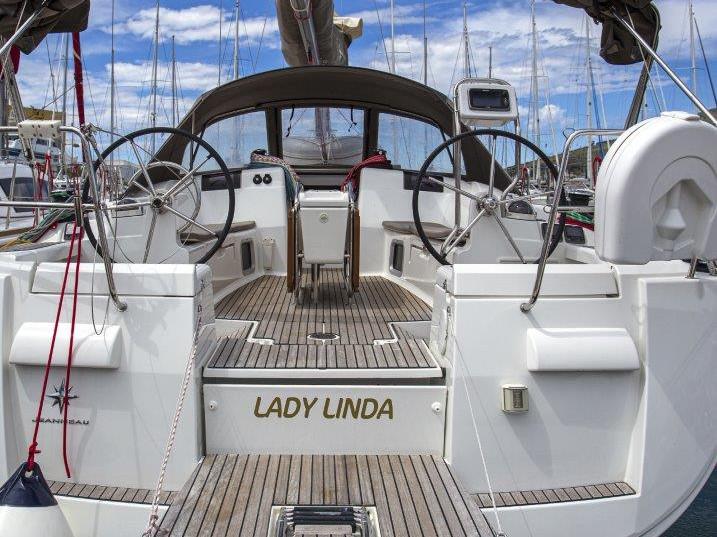 Book yachts online - sailboat - Sun Odyssey 439 - LADY LINDA - rent