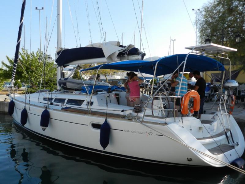 Book yachts online - sailboat - Sun Odyssey 42 i - Skiron - rent