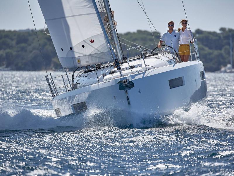 Book yachts online - sailboat - Sun Odyssey 440 - Holly - rent