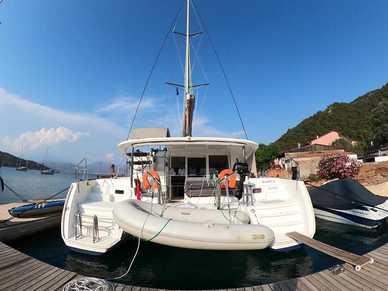 Book yachts online - catamaran - Lagoon 400 S2 - Suncity 2 - rent