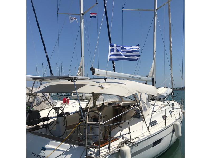 Book yachts online - sailboat - Bavaria 40 Cruiser - XANEI S - rent