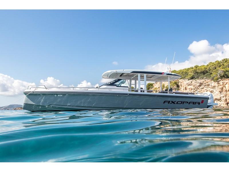 Book yachts online - motorboat - Axopar 37 T Top - Axopar 37 TT - rent