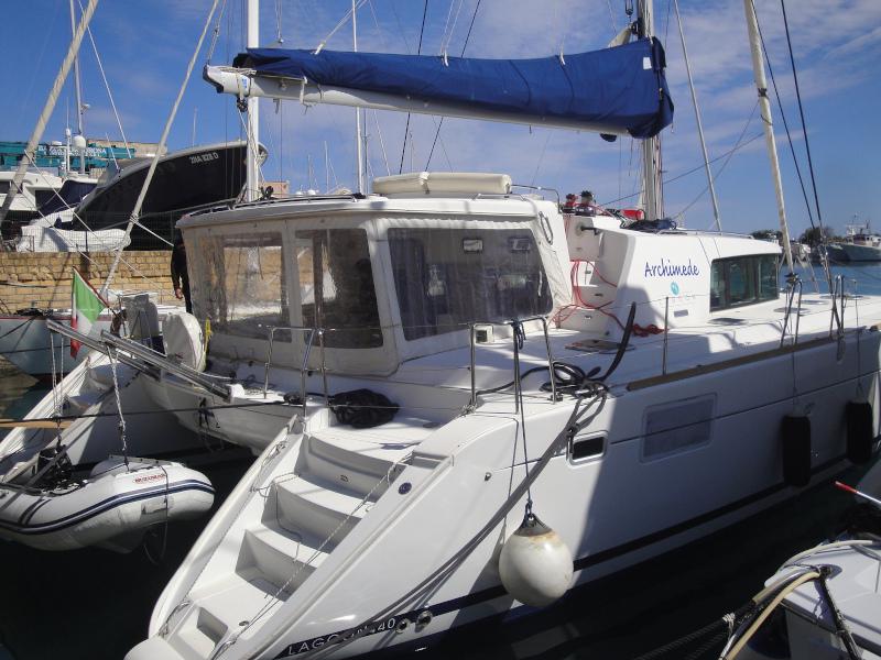 Book yachts online - catamaran - Lagoon 440 - Archimede - rent