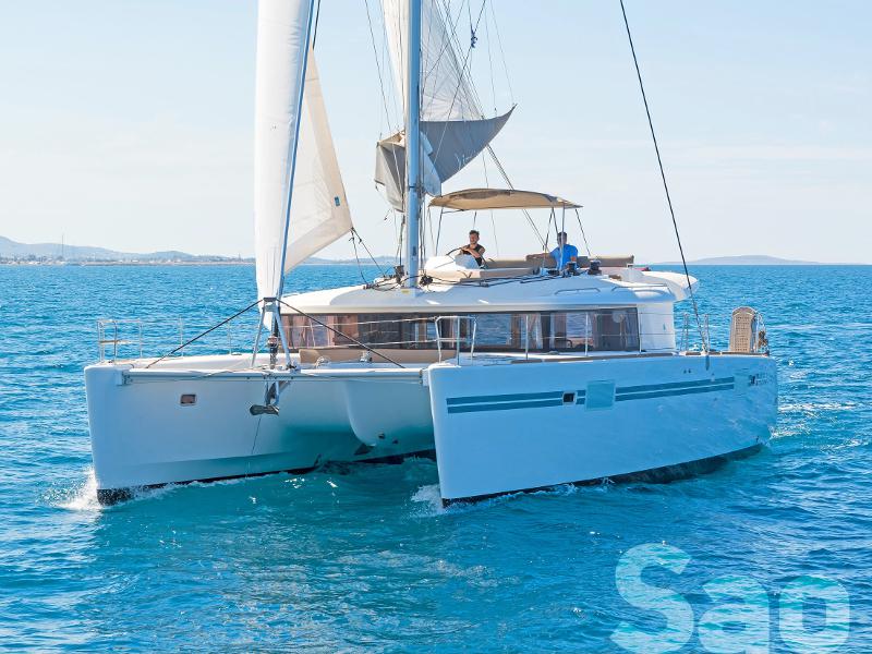 Book yachts online - catamaran - Lagoon 450 Fly A/C &amp; GEN - Sao - rent