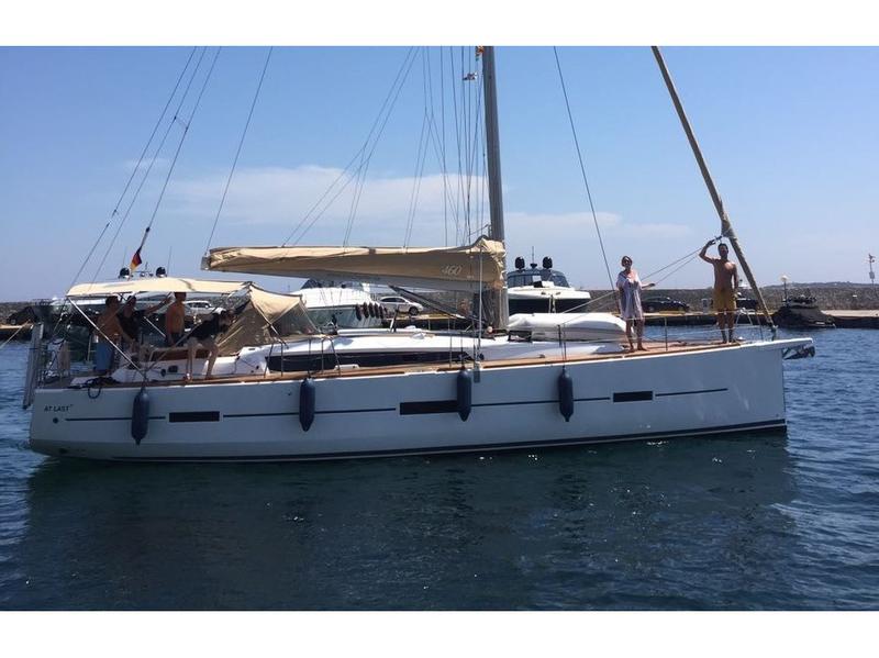 Book yachts online - sailboat - Dufour 460 Grand Large - At Last - rent