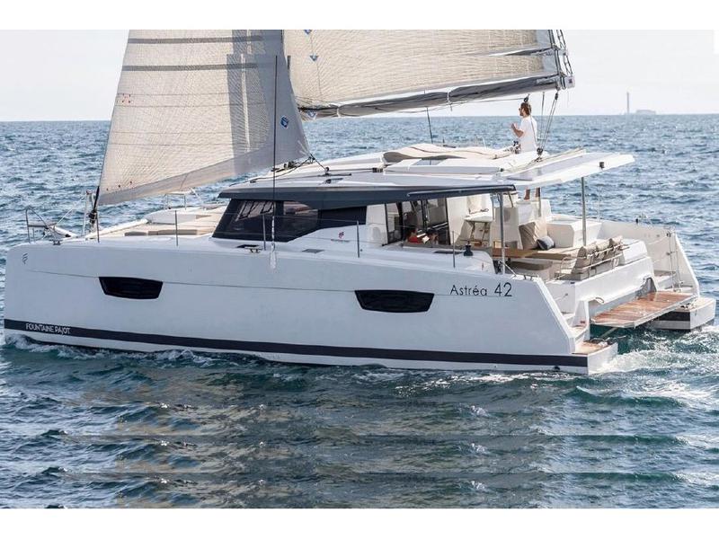 Book yachts online - catamaran - Astréa 42 - ROXY II - rent