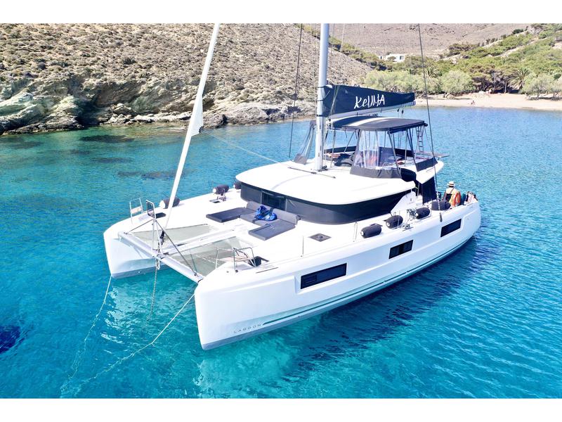Book yachts online - catamaran - Lagoon 46 - KeYMA - rent