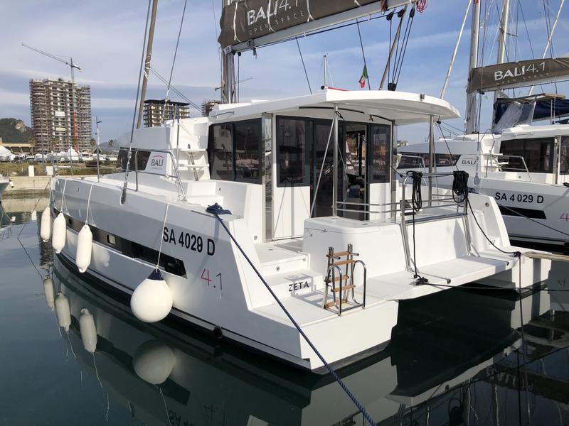 Book yachts online - catamaran - Bali 4.1 Sa 2019 - Zeta - rent