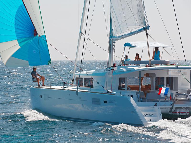 Book yachts online - catamaran - Lagoon 450  Flybridge - Myrto | A/C, Gen, Watermaker, 12 pax - rent