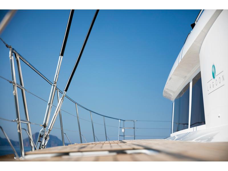 Book yachts online - catamaran - Lagoon 620 - TWIN - rent