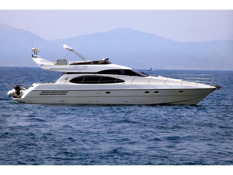 Book yachts online - motorboat - Azimut 58 - Poseidon - rent