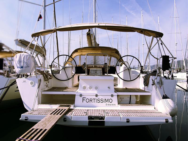 Book yachts online - sailboat - Dufour 500 Grand Large - Fortissimo - rent