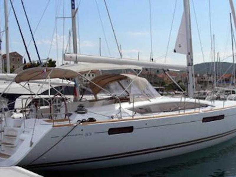 Book yachts online - sailboat - Jeanneau 53 - Cuncettina 3 - rent