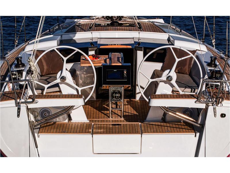 Book yachts online - sailboat - Hanse 388 - NN Hanse 388 - rent
