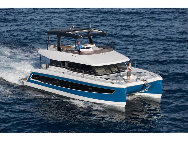 Book yachts online - powercatamaran - MY 44 - Wine Knot Another - rent
