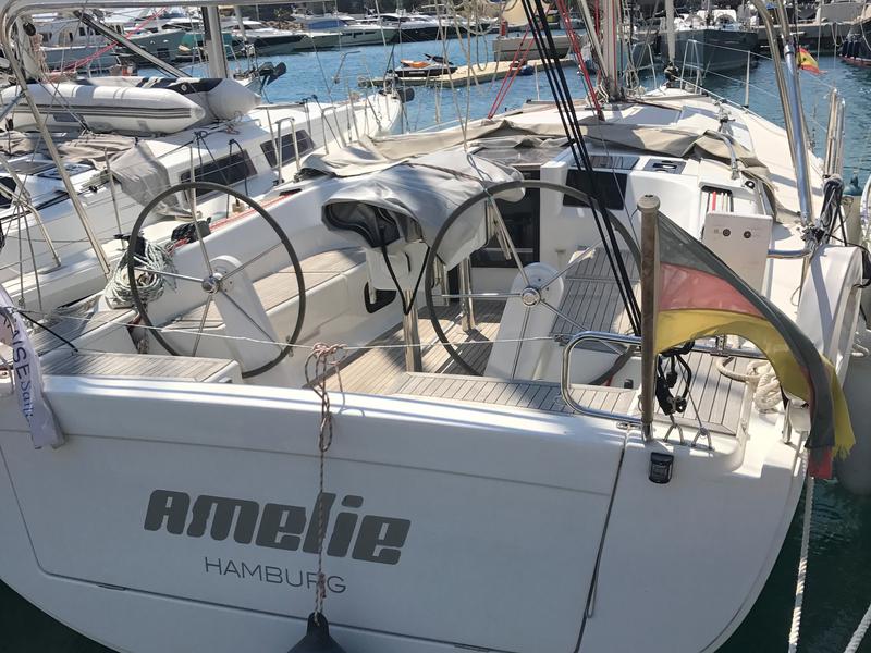 Book yachts online - sailboat - Hanse 385 - Amelie - rent