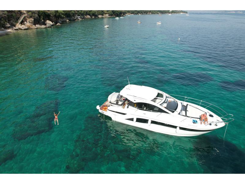 Book yachts online - motorboat - Bavaria SR41 - Sandy I  - rent