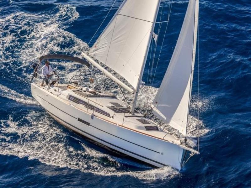 Book yachts online - sailboat - Dufour 360 Grand Large - Rhamnus - rent