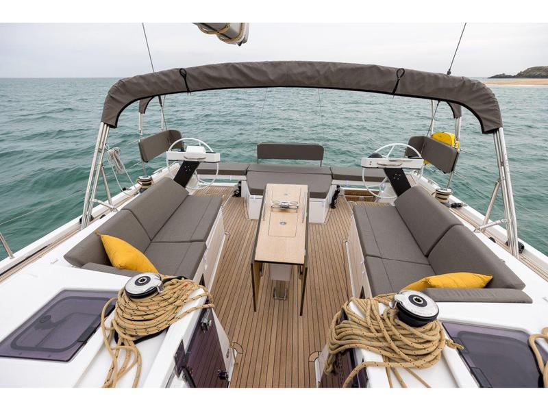 Book yachts online - sailboat - Dufour 470 - Dalya - rent