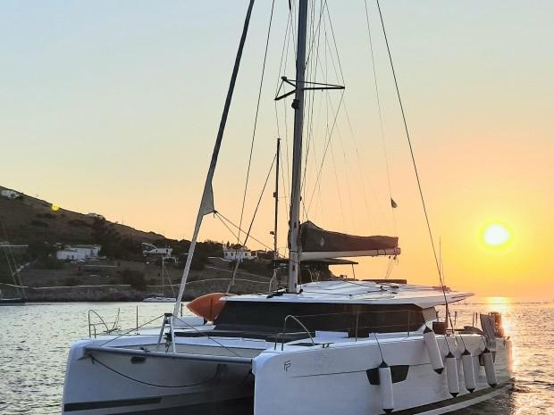 Book yachts online - catamaran - Astréa 42 - ASTREA 42 (2020) - ATH - rent