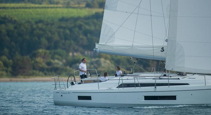 Book yachts online - sailboat - Oceanis 40.1 - Fearless D - rent
