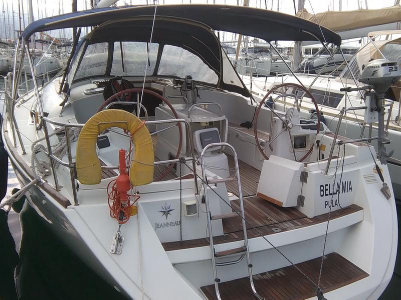 Book yachts online - sailboat - Sun Odyssey 44i - Bella Mia - rent