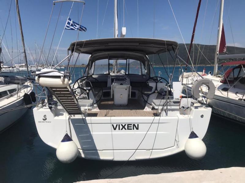 Book yachts online - sailboat - Beneteau Oceanis 51.1 - Vixen (A/C - Generator) (Pax 12)  - rent