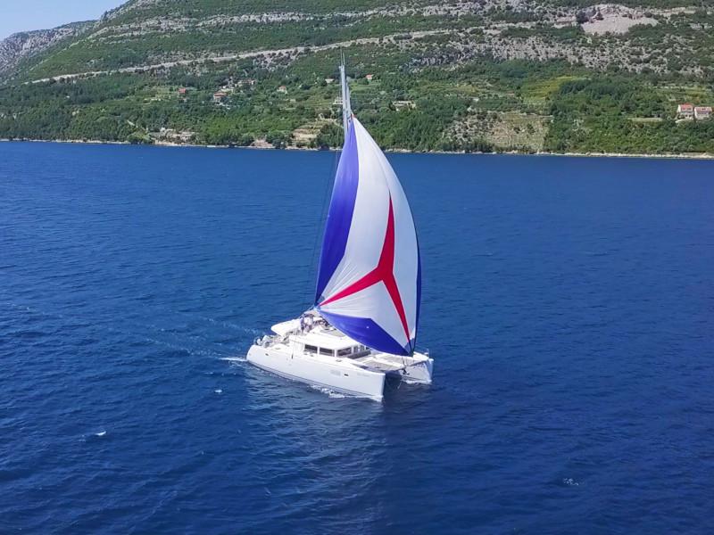 Book yachts online - catamaran - Lagoon 450 F - Grey Goose I  -  All inclusive half board - rent
