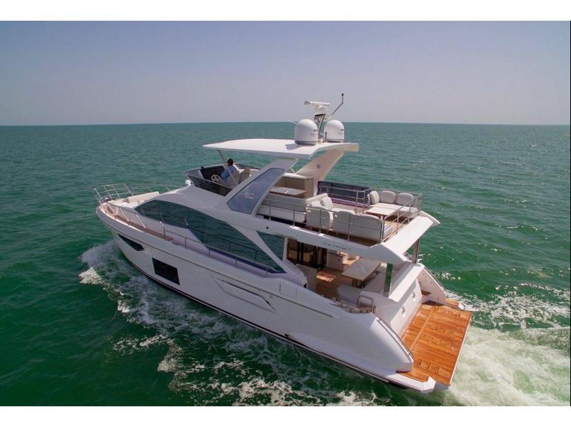 Book yachts online - motorboat - Azimut 60 - GIA - rent