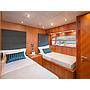 Book yachts online - motorboat - Predator 108 - QUANTUM - rent