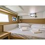 Book yachts online - catamaran - Lagoon 39 - Monique - rent