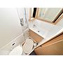 Book yachts online - catamaran - Lagoon 520 Flybridge - Largo Winch - rent