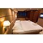 Book yachts online - motorboat - Princess 62 - Pamango - rent