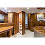 Book yachts online - motorboat - Sunseeker 84 - Skywater - rent