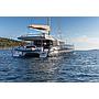 Book yachts online - catamaran - Dufour 48 Catamaran - VAR - BLUE HULL, AC+GEN., UNDERWATER LIGHTS - rent