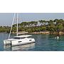 Book yachts online - catamaran - Lucia 40 - Infinite Blue - rent